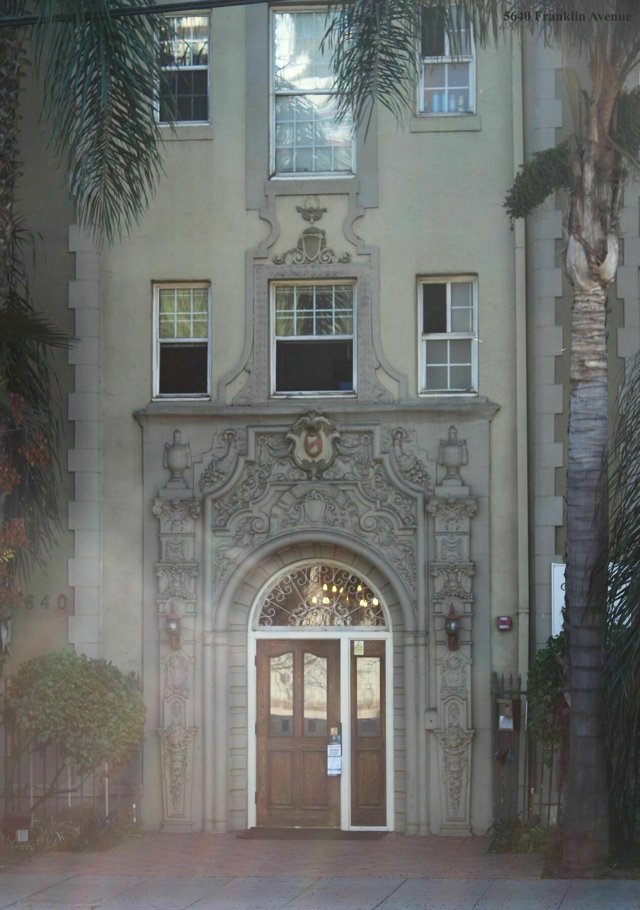 Glamorous Hollywood *